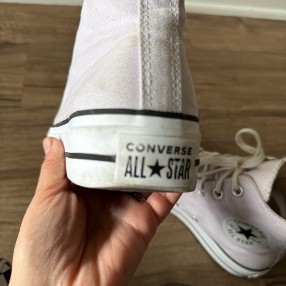 Converse Women's lavender High-Top platform Sneakers size 7 - Picture 4 of 11